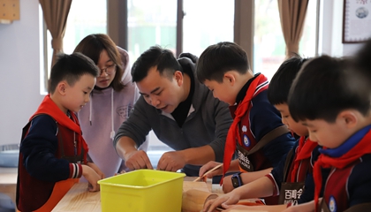 學(xué)習(xí)：以陶藝賦能新時代勞動教育。